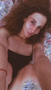 laracroftmansion I like being looked at from above🤭🤭🤭 Εικόνα