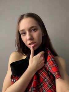 PetraHambelton naughty schoolgirl Pic 5