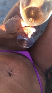 lelladubai VINHO+ PRAIA= <3 Foto 