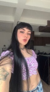 Sara_92 Public Pic 3