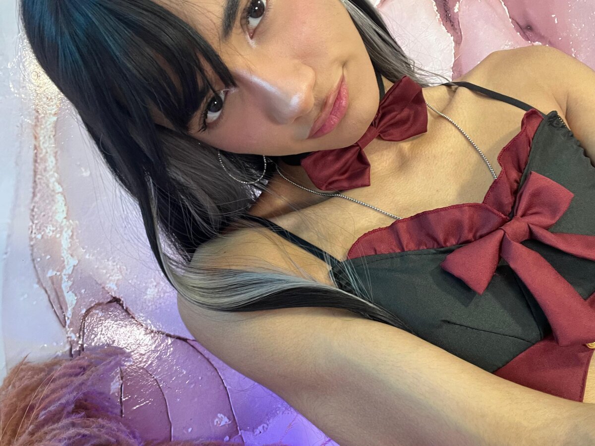 zuri_lux 热门图片 739