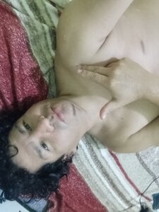 Hola de 3-11A  6 photos