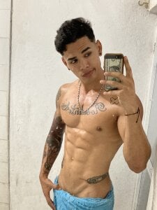 Andres_Santos777 🪩 Pic 5