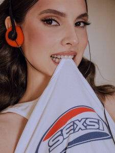 GIGI_DAVS gentle Pic