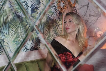 NancyGrace You are my quiet holiday Immagine  5