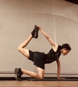 Yoga de sagitario7d Foto 2