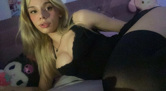 angelitaa_ Sexy Bimbo :3 Pic