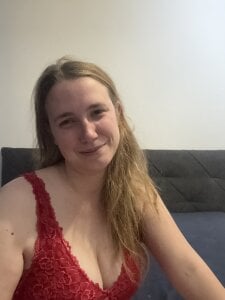 Iza_Bellaa Teaser Pic 5