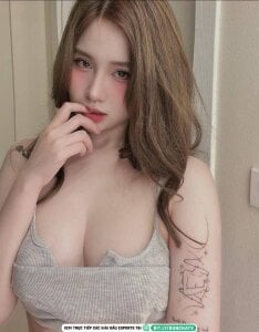 Linda-2x Public Pic 8