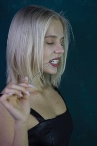 In the Reflection of Your Eyes od Scarlet_cat  snímek