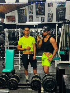 ynralberth77 Public  3টি ছবি