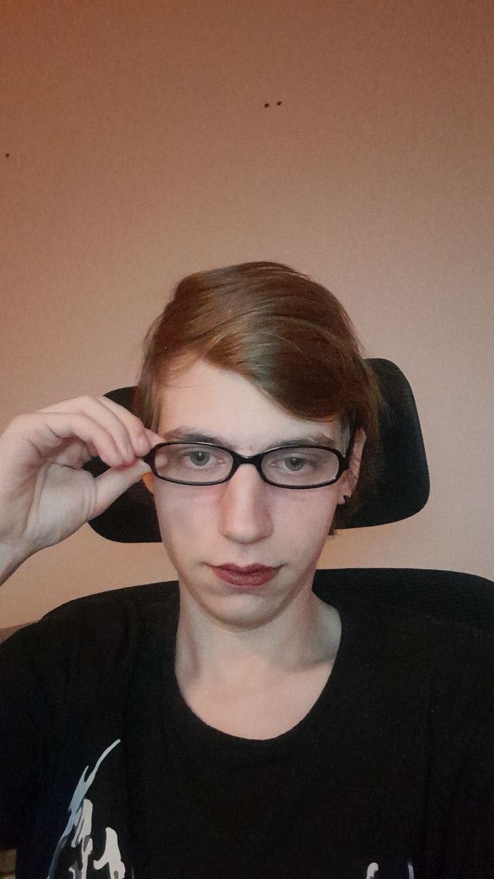 AvenGlow 님의 트렌드 중인 사진  5156개