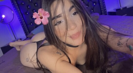 bellaa_becca: Public ( 3 фото)