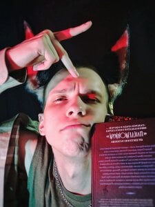 [1] NERDY CLASSMATE de ravi_olle  6 photos