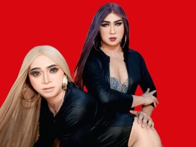 Incredible_Shemale: with my fucktoy slave ( 2 фото)