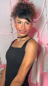 Taylor__Brown being happy Pic 5