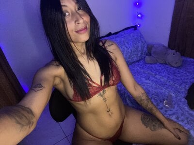 Michelle-Smith- With a little oil but very hot 🥵🔥 Pic 5