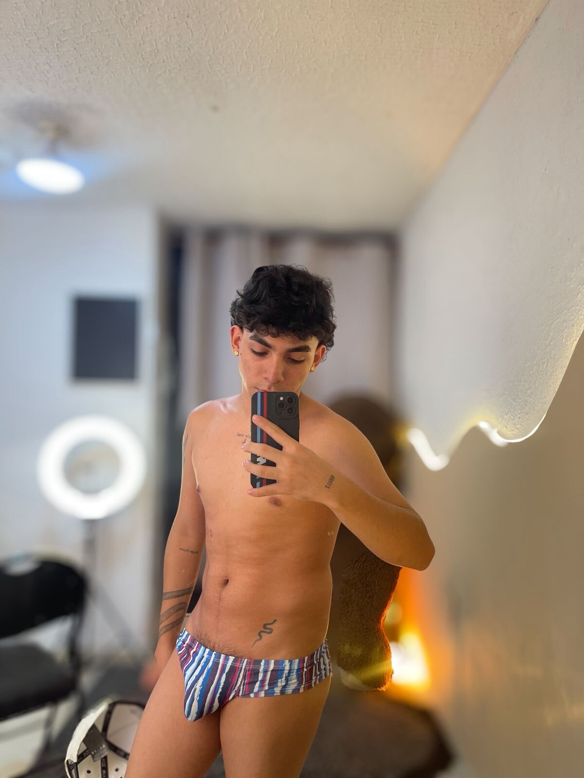 LiiamColson 热门图片 7993