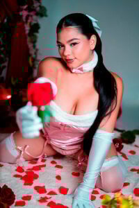 HatsaJones Lost in love 💗 Hình 9