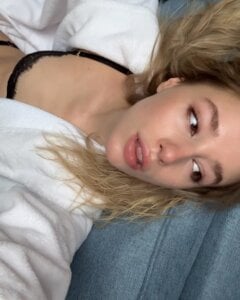 sssativa_more Public Immagine 