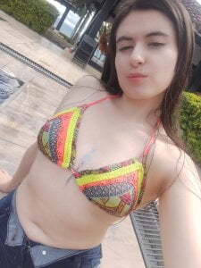 LiliCarterm Pool day ❤️😘 Pic 4