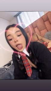 nahia__2のyour favorite schoolgirl <3の枚の写真