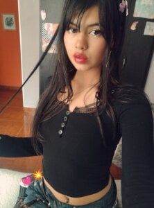 Honey-Nik My sexy short skirt😏💗 Foto 4