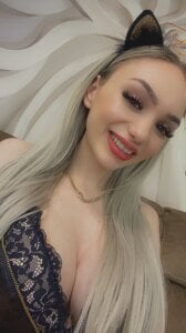 HaleySweet18