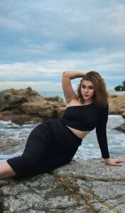 marrena_ The black dress and the salty wind Pic 6