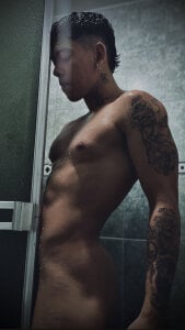 Shower sexy od AlamJams  3 snímek