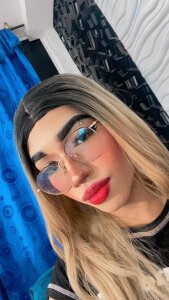 Join Alejandra_robinson Live Sex Chat - Profiles, Reviews, & Porn