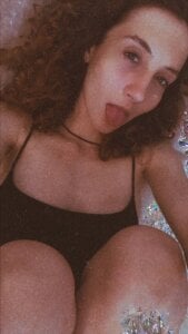 laracroftmansion I like being looked at from above🤭🤭🤭 Εικόνα 2