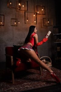 mygoddesshecate A gift under the Christmas tree🎄 Pic 6