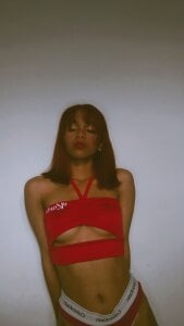1_karla COME LOVE Pic