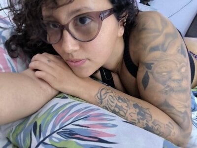 MiaVelvet_brm Public Pic 5