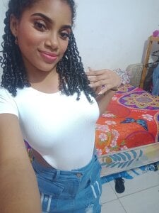 tifanysenxual Public Pic 5