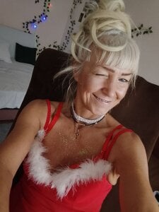 Laura_GolPublic图片 2