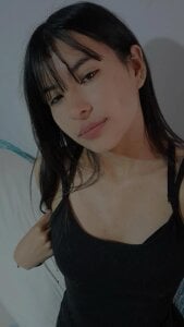 Violettaa_Stone Sweet Violettaa Kuva 3