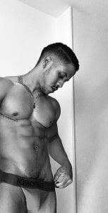 chris_adam97Public图片 6