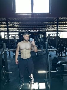 valenssio_moretti Strengthening body, mind and spirit!!!! 💪🔥 Kuva 4