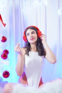 dafne_queenn Beautiful christmas with you🎄🎇💗 Pic 4