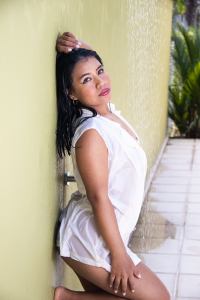 Latina_candy01 a sunny day and very wet at the same time🌅💦🥵 Foto 5