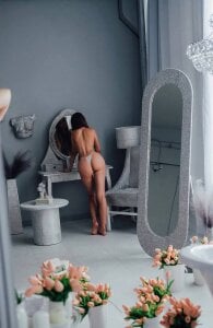 Jenny_sinclair A little bit of me Pic 2