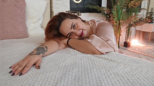 EmilyJenner Public Pic