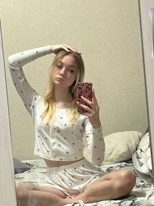 BeliaFrobish ♡ Pic 5