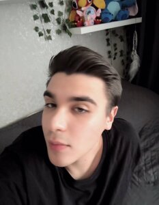 littlenutslovers me Pic