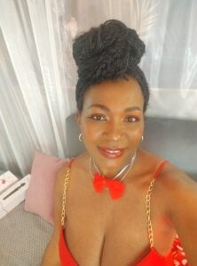 Tyra_Fox01 Public Pic 2