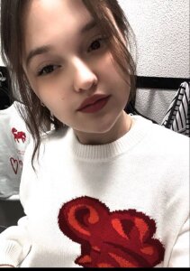 April_Ellis Public Pic 5