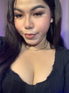 Poppy25_asianhappy Public Pic