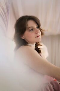 Sophie_Lavelle Public Pic 4